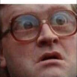 Meet your Posher, Levi